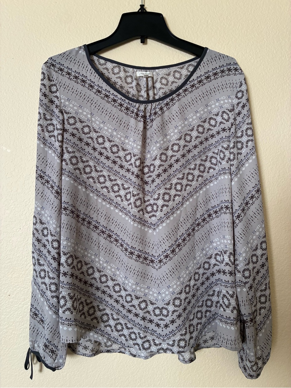 Maurices Gray Chevron-Pattern Long Sleeve Blouse